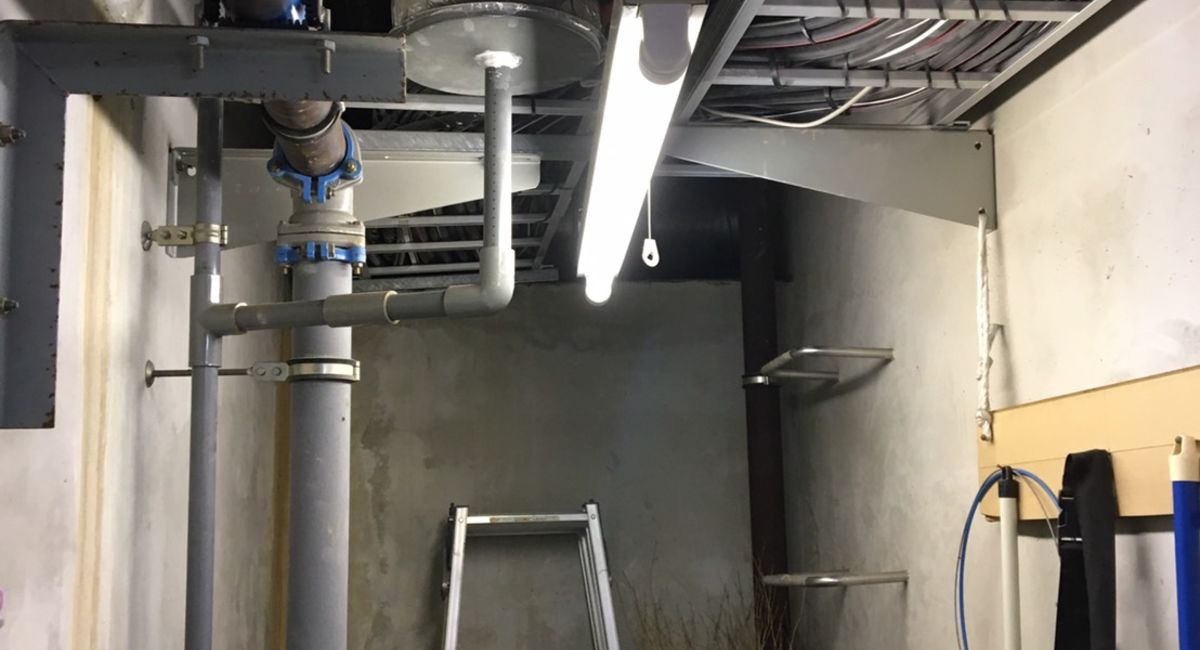 マンション 非常灯の更新工事